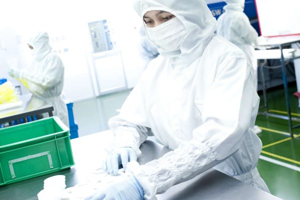 medical-device-contract-manufacturing-2
